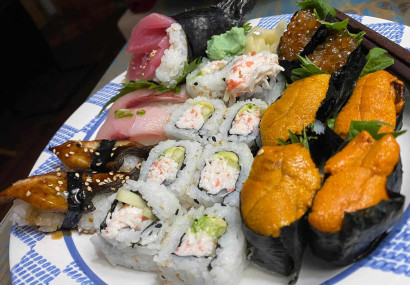 Jesushi Food Truck(10% off sushi order)