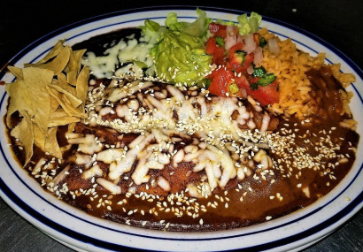 Mucho Gusto Turkey Mole Enchilada Platter_edited