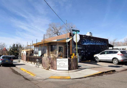 Tune-Up Cafe Outside_edited